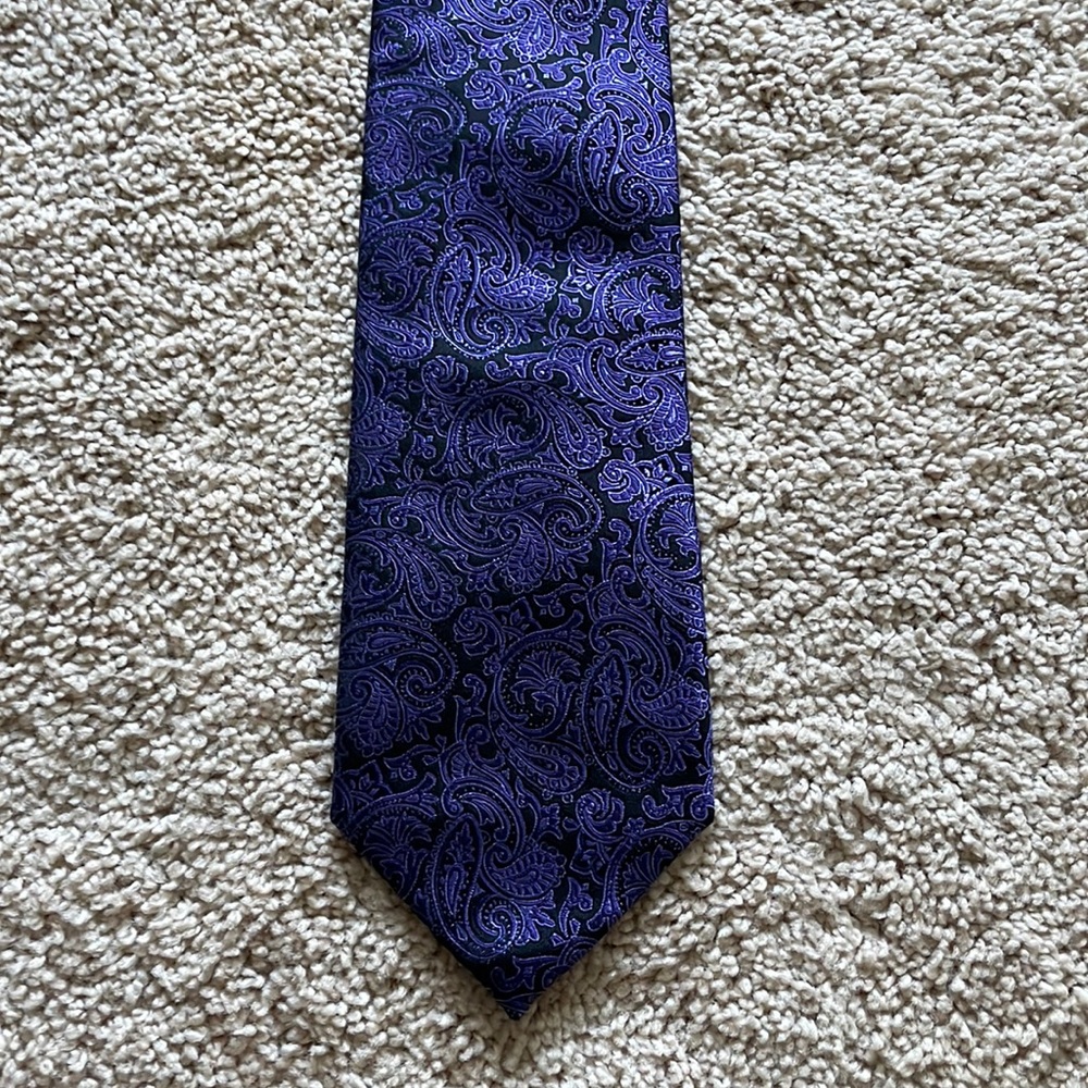 Black and purple paisley tie by Chaps